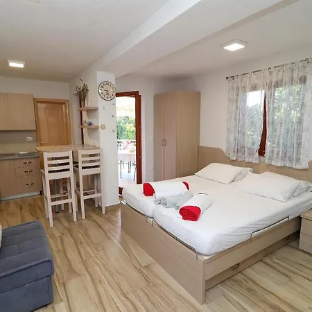 Seaside Hrkac Appartement *