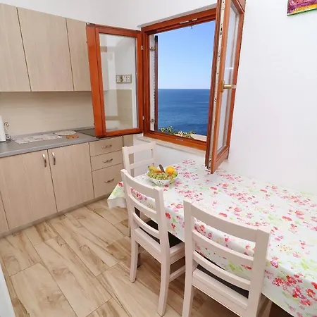 Seaside Hrkac *